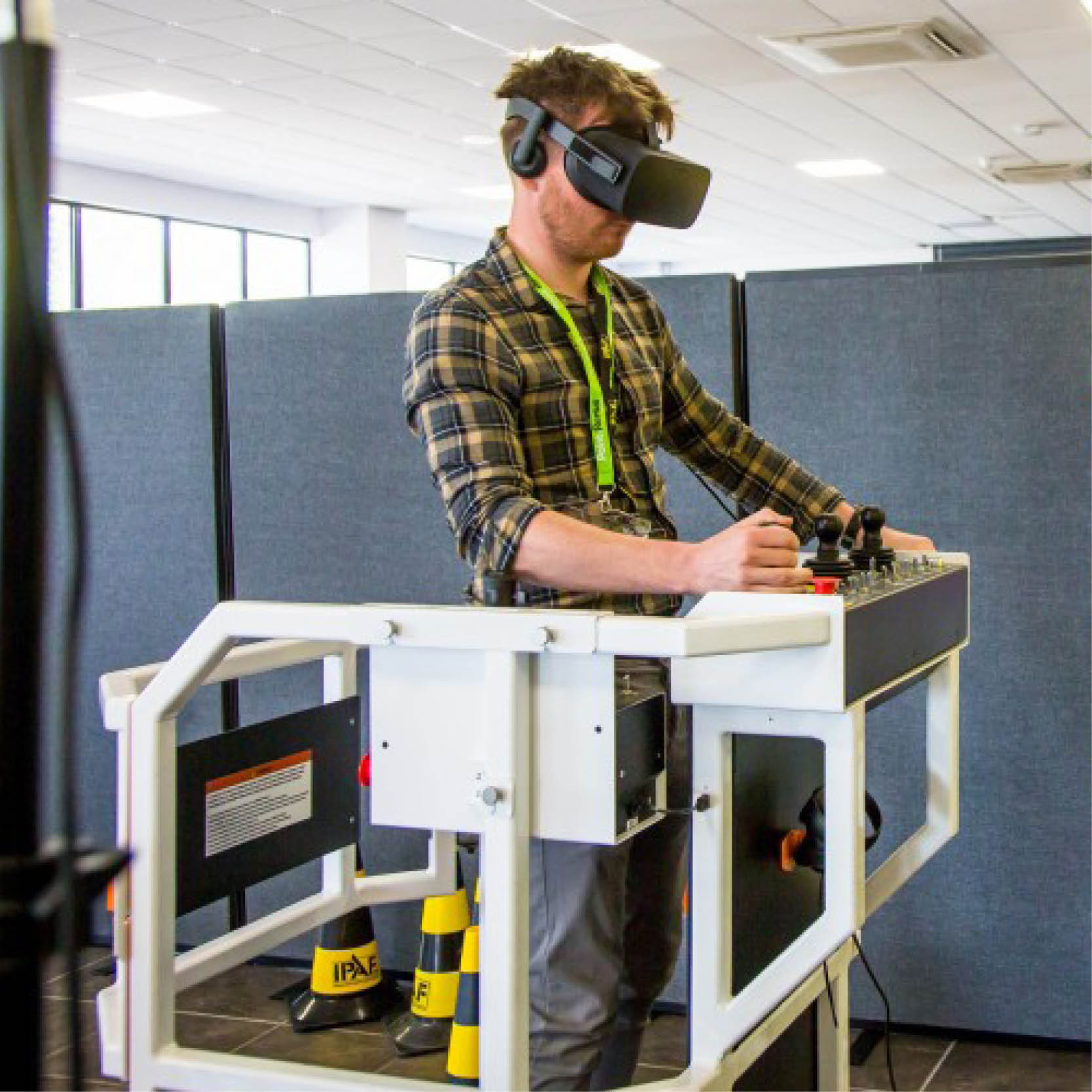 MEWP simulator training courses near me